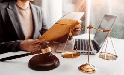 What Happens During Your First Meeting with a Family Lawyer